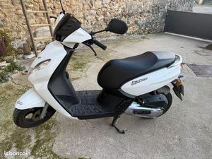 VENTE SCOOTER PEUGEOT KISBEE