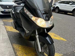 PIAGGIO X8 EN BON ÉTAT