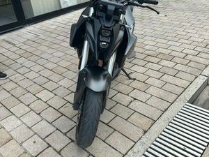 SUZUKI GSX8S