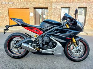 TRIUMPH DAYTONA 675R ABS 2016