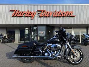 HARLEY-DAVIDSON FLHX STREET GLIDE (BJ 2015) — MOTOREN | HARLEY-DAVIDSON — MARKTPLAATS