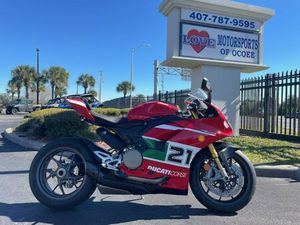 2024 DUCATI PANIGALE V2