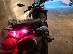 MOTO APRILIA SHIVER 900