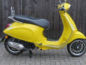 VESPA SPRINT 125 IGET LED