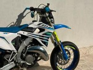 TM 125 &APOS;22 (CARBU)