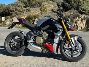 DUCATI STREETFIGHTER