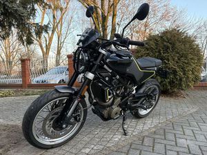 HUSQVARNA SVARTPILEN 401 ABS BEZWYPADKOWY TRANSPORT DUKE A2 35KW ŚRODA WIELKOPOLSKA