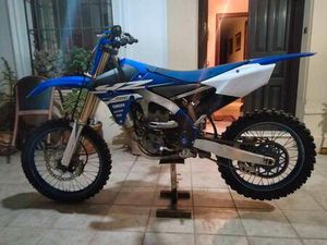 YAMAHA - YZF 250