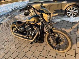 HARLEY DAVIDSON STREET BOB 114