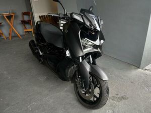 YAMAHA XMAX 250