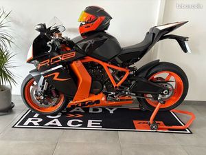 KTM RC8R