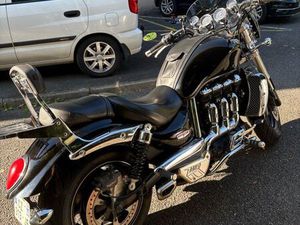 TRIUMPH ROCKET 3 FULL OPTIONS (POT ZARD , AMORTISSEUR OHLINS ETC)