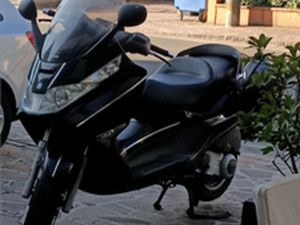 PIAGGIO X8 125