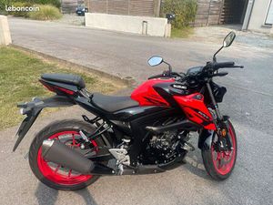 SUZUKI 125 GSXS