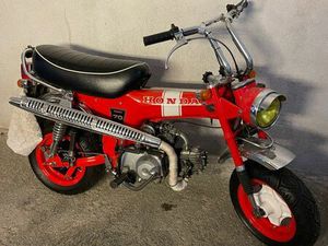 HONDA DAX ST70