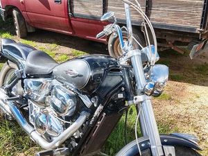 VENDO SUZUKI MARAUDER 800 ALGOZ E TUNES