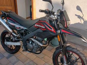 NEUWERTIGE ZÜNDAPP ZRM 125 SUPERMOTO