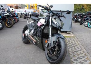 DUCATI STREETFIGHTER V2 GRÜN