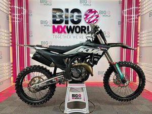 KTM SXF 450 2023 - ONLY 62 HOURS - RENTHAL BARS & START DEVICE