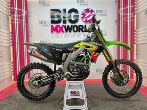 KAWASAKI KXF 250 2023 - APPROX 40 HOURS - FRESH TOP END - HUGE SPEC
