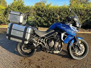 2018 68 TRIUMPH TIGER 800 XRX BLUE FULL LUGGAGE HIGH SPEC ADVENTURE TOURER TFT