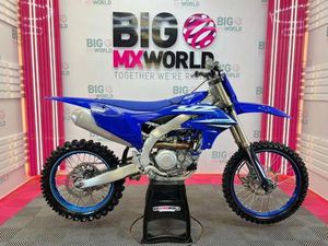 YAMAHA YZF 450 2025 - 30 HOURS - FRESH PISTON