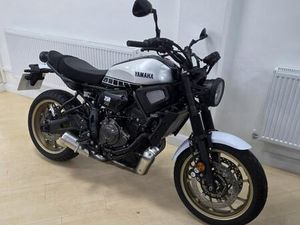 YAMAHA XSR 700 X TRIBUTE
