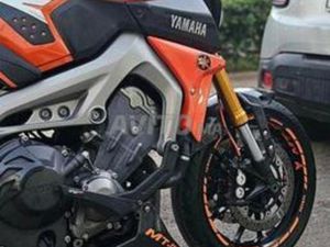 YAMAHA MT 09 ?