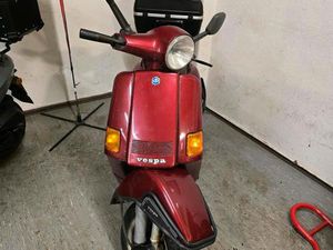 VESPA COSA 200