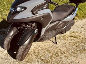 YAMAHA TRICITY 300 SEIXAL, ARRENTELA E ALDEIA DE PAIO PIRES