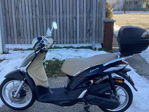 PIAGGIO LIBERTY 50 4TE4 MIT TOPCASE