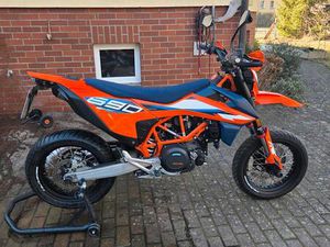 KTM SMCR 690