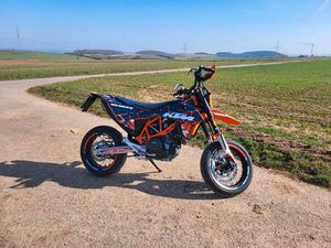 KTM SMCR 690