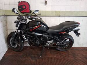 YAMAHA FZ6 S2 YAMAHA AMORA