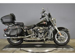 2017 HARLEY-DAVIDSON HERITAGE SOFTAIL CLASSIC