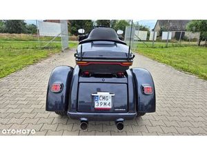 HARLEY-DAVIDSON TRI GLIDE