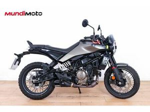 HUSQVARNA SVARTPILEN 125 ABS - MUNDIMOTO