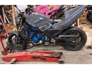 HONDA CBR 1000 SC21 BASTLER