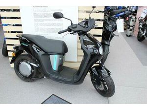 YAMAHA NEO`S / 2 AKKUS / GARANTIE / MY 2025 / ELEKTRO