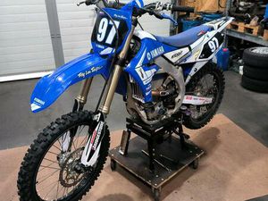 YAMAHA YZ450F – TOP GEPFLEGT – NUR HOBBYBETRIEB