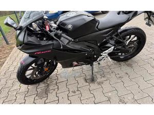 TOP MOPED YAMAHA YZFR 125 MATT SCHWARZ