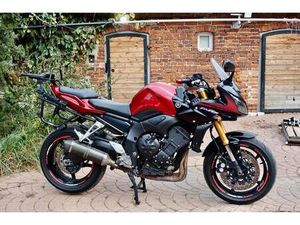 SUCHE MOTORRÄDER YAMAHA FZ1 FAZER, FZ6 FAZER, FZ8 FAZER