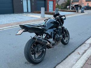 ② KAWASAKI Z750 A2