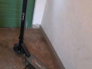 E- ROLLER/SCOOTER VON GROOVER