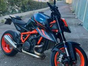 KTM 1290 SUPER DUKE R EVO