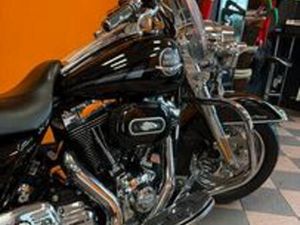 HARLEY-DAVIDSON ROAD KING