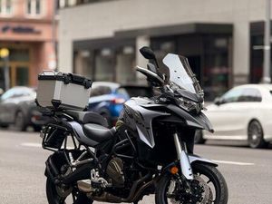 QJMOTOR SRT 700 - VOLL AUSGESTATTET MIT HERSTELLERGARANTIE