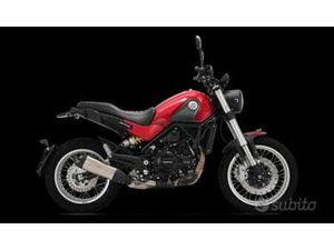 BENELLI LEONCINO 500 TRAIL COLORI ROSSO E NERO