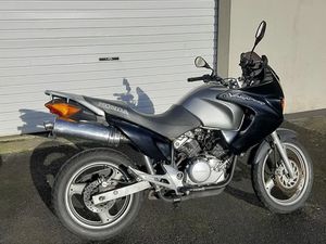 HONDA VARADERO 125 CC MOTORBIKE