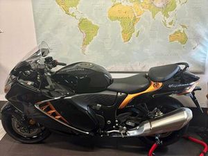 SUZUKI HAYABUSA GSX1300R, WIE NEU, 1. HAND, NUR RD. 1.000 KM